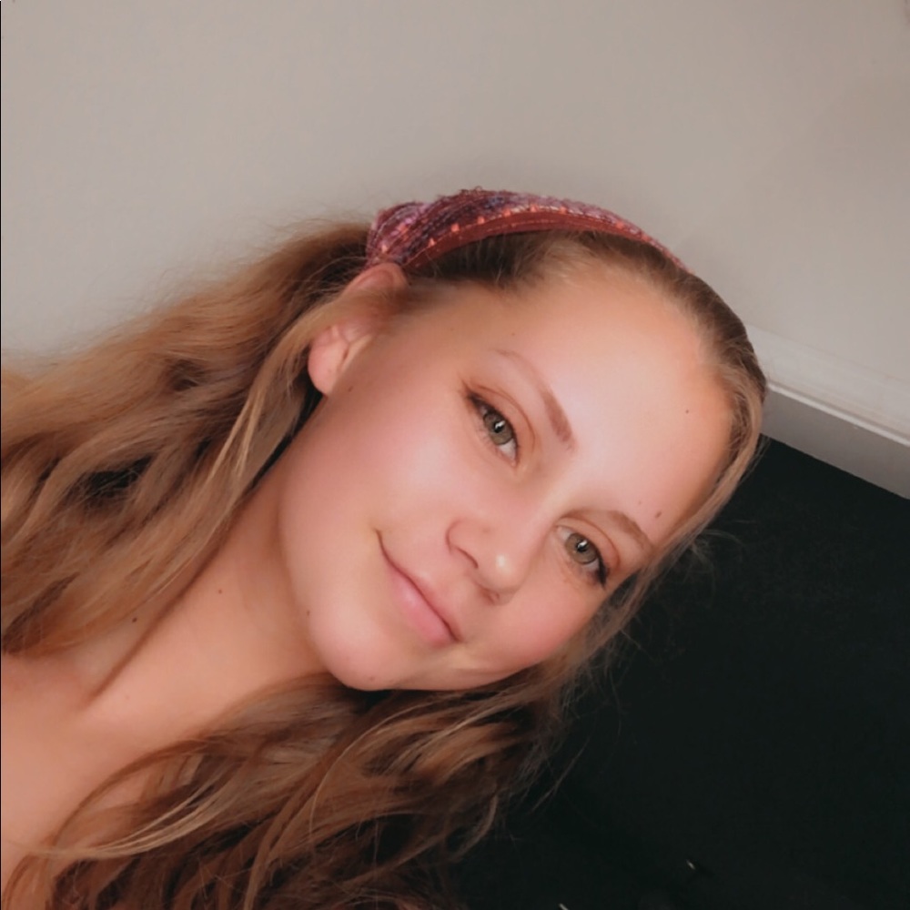 Meet your Posher, Ashlynn